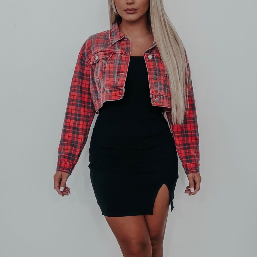New Red plaid crop denim jacket❤️